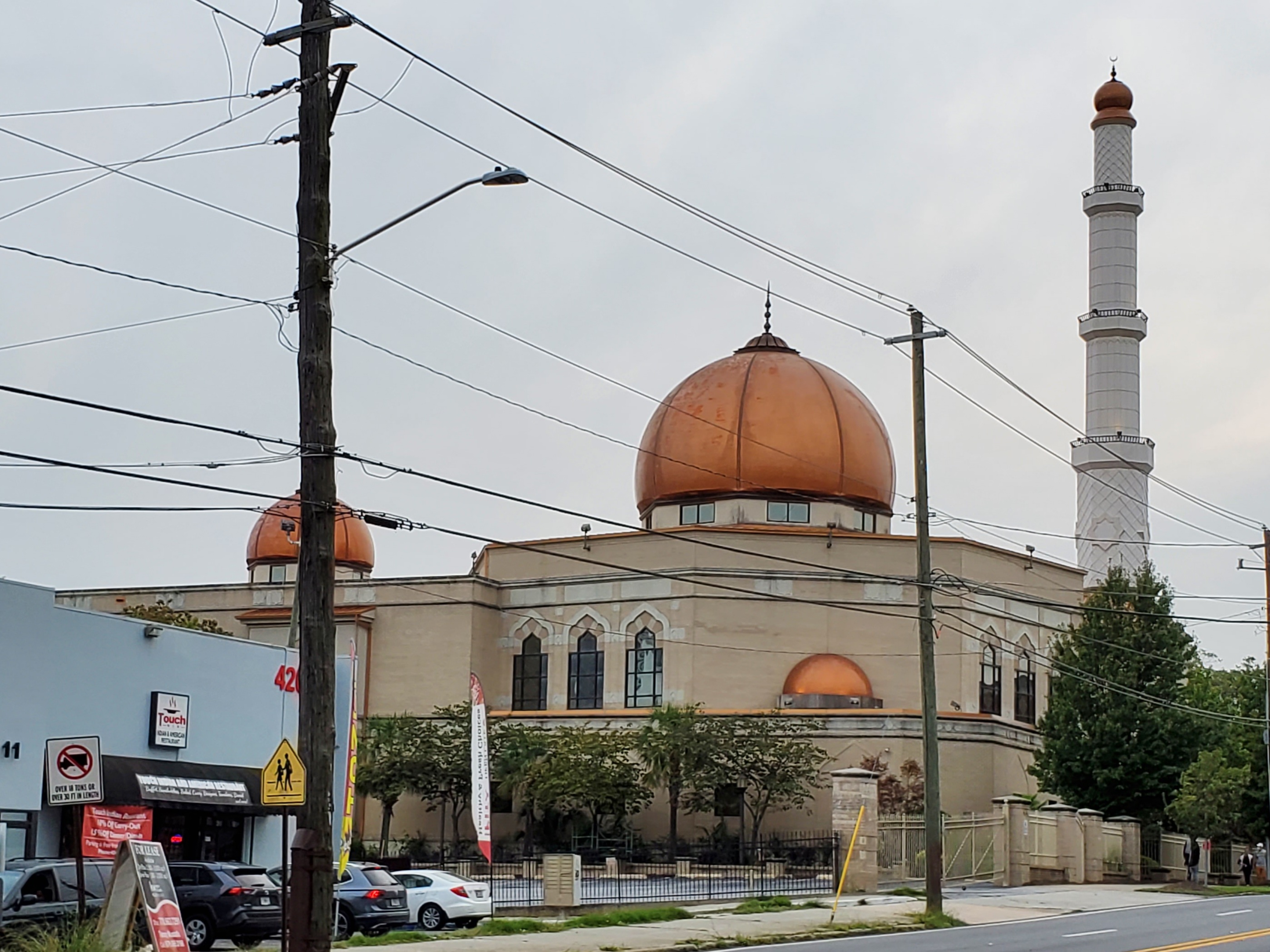 Al-Farooq Masjid domes and minaret viewed from 14th Street NW