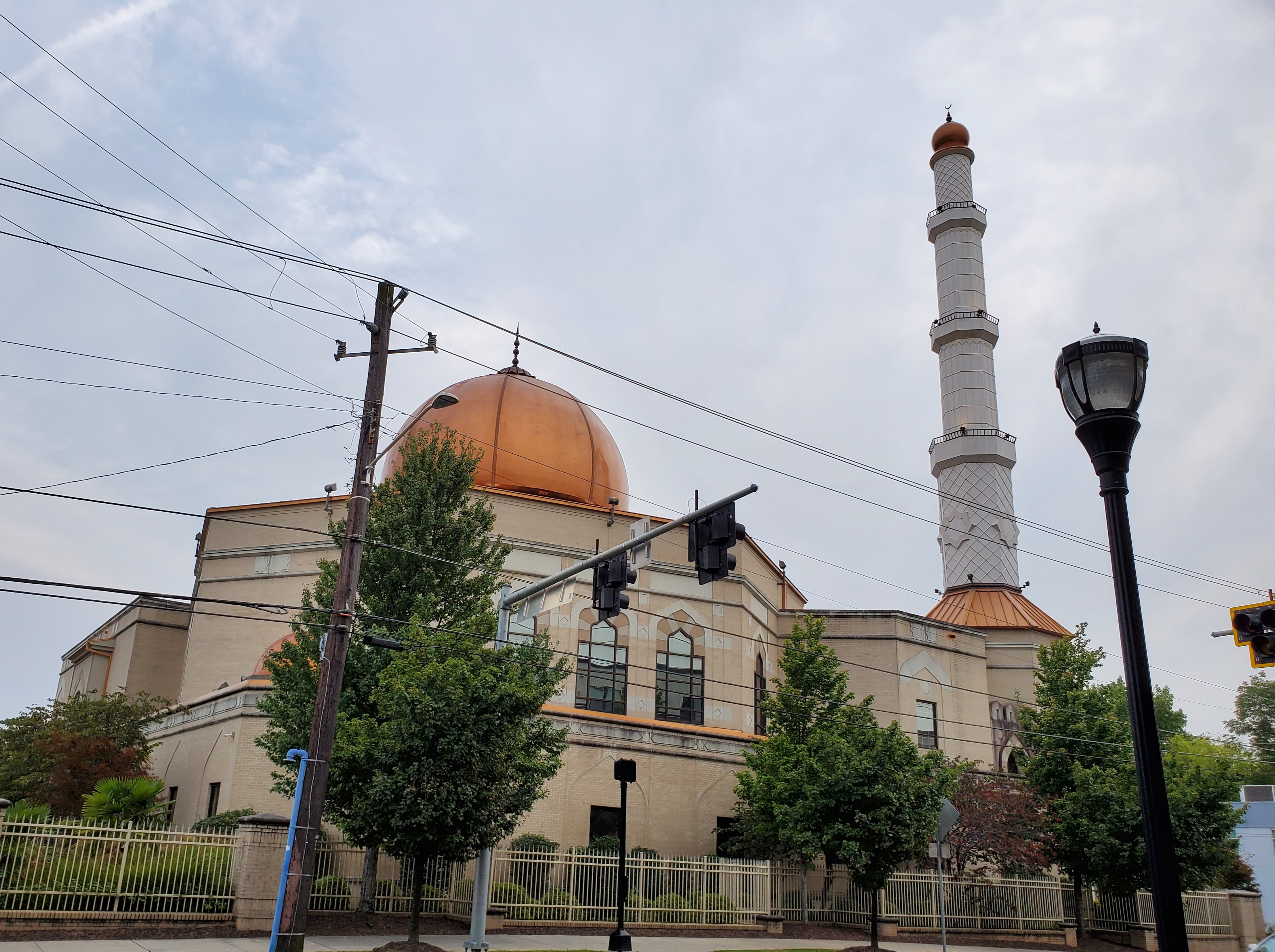 Al-Farooq Masjid campus exterior with dome and minaret in Atlanta