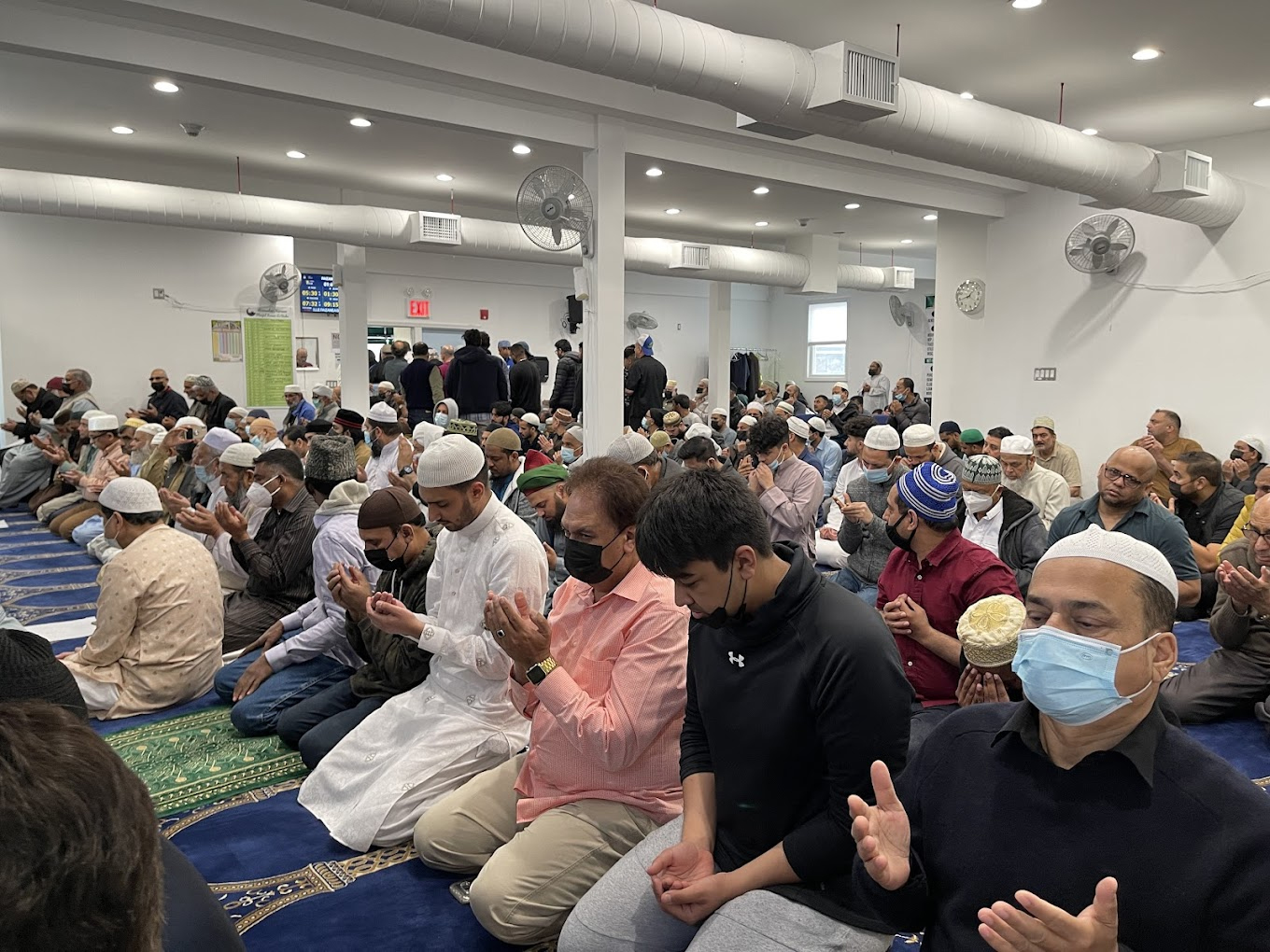 Jumuah congregation at Faizan-E-Aisha Masjid