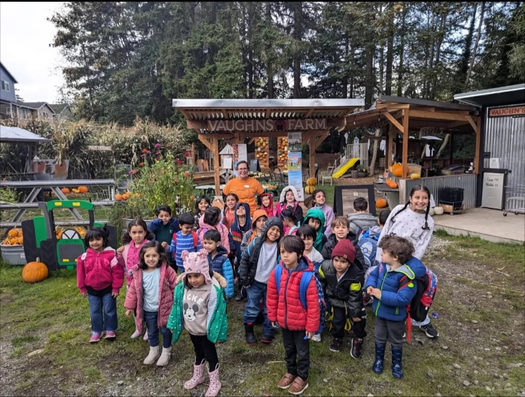 Islamic Center of Bothell children and families on a program outing