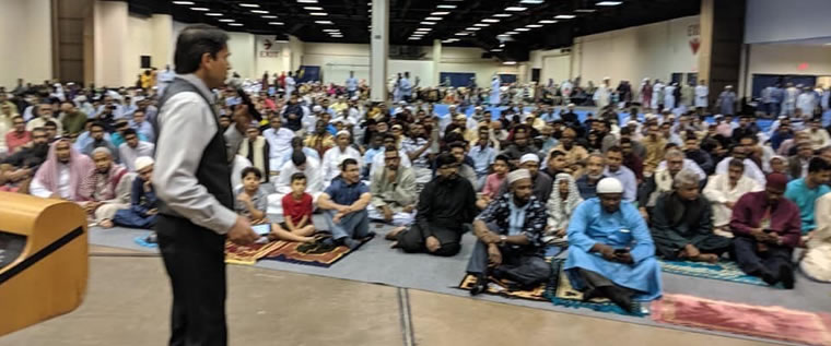 Large prayer gathering connected with Islamic Center of Connecticut