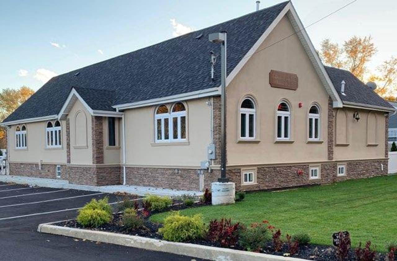Islamic Center of Deer Park exterior on Grand Boulevard