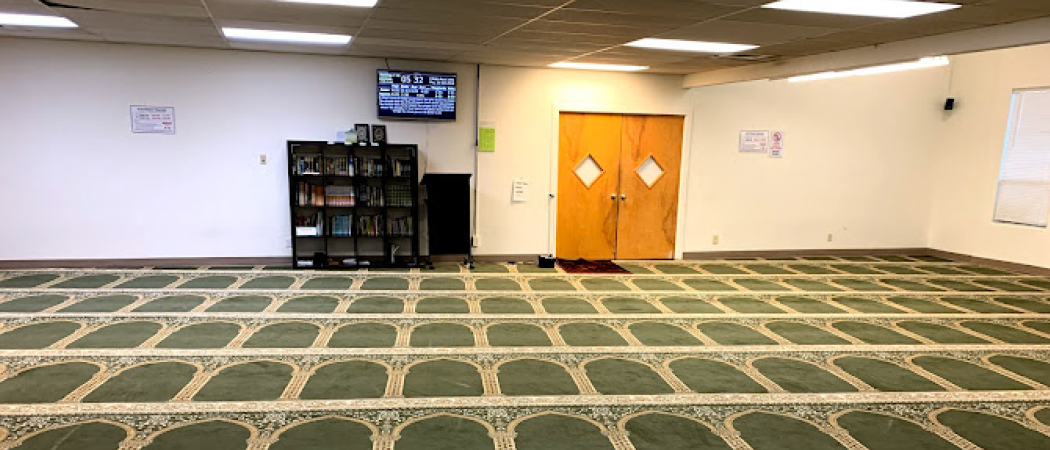 Islamic Center of Eastside prayer room photo from Zabihah mosque media