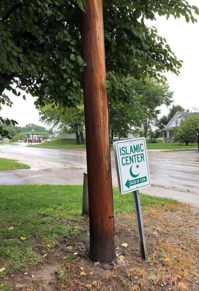 Islamic Center of Quincy sign in Quincy, IL