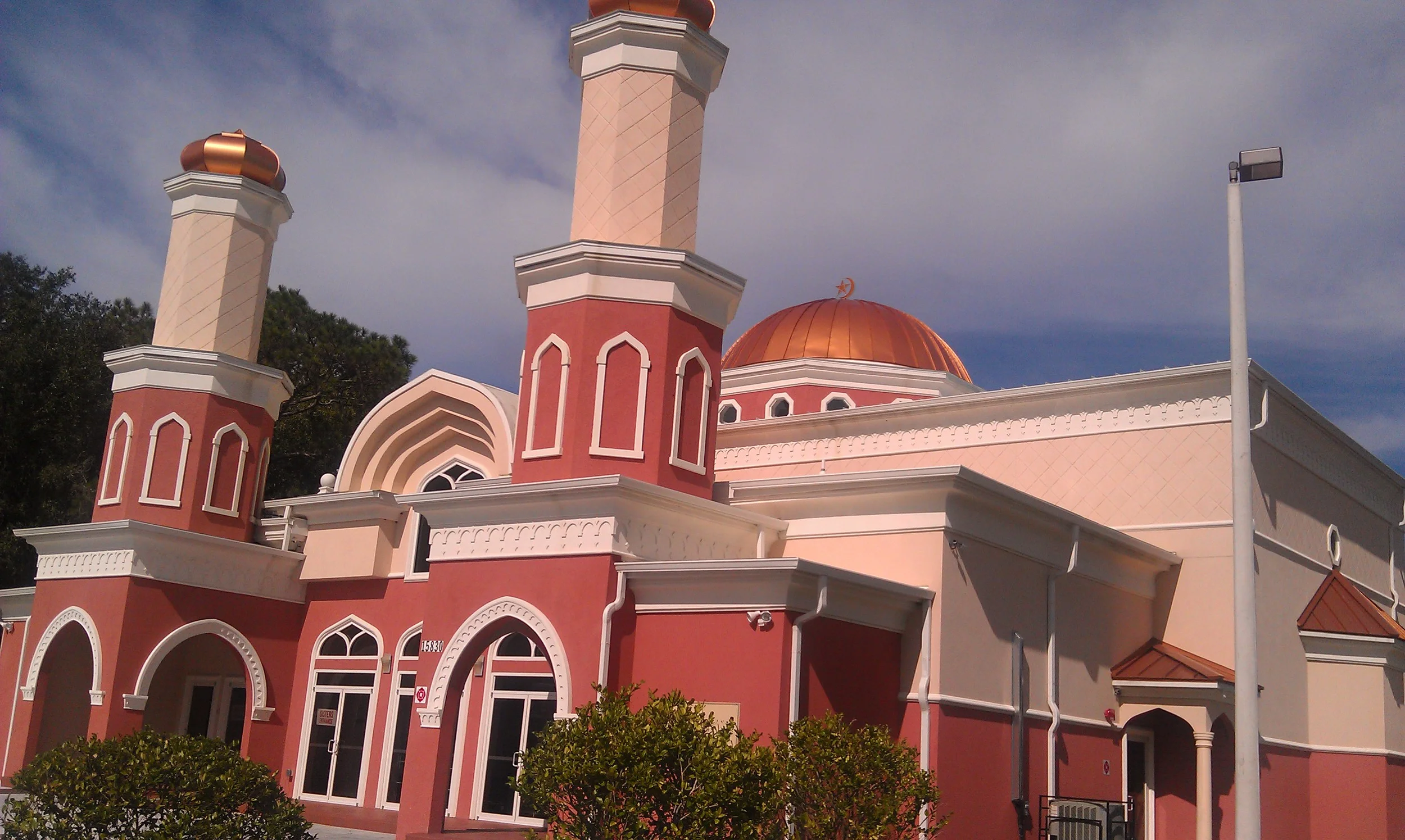 Masjid Daarusalam exterior at Islamic Society of New Tampa in Thonotosassa, Florida