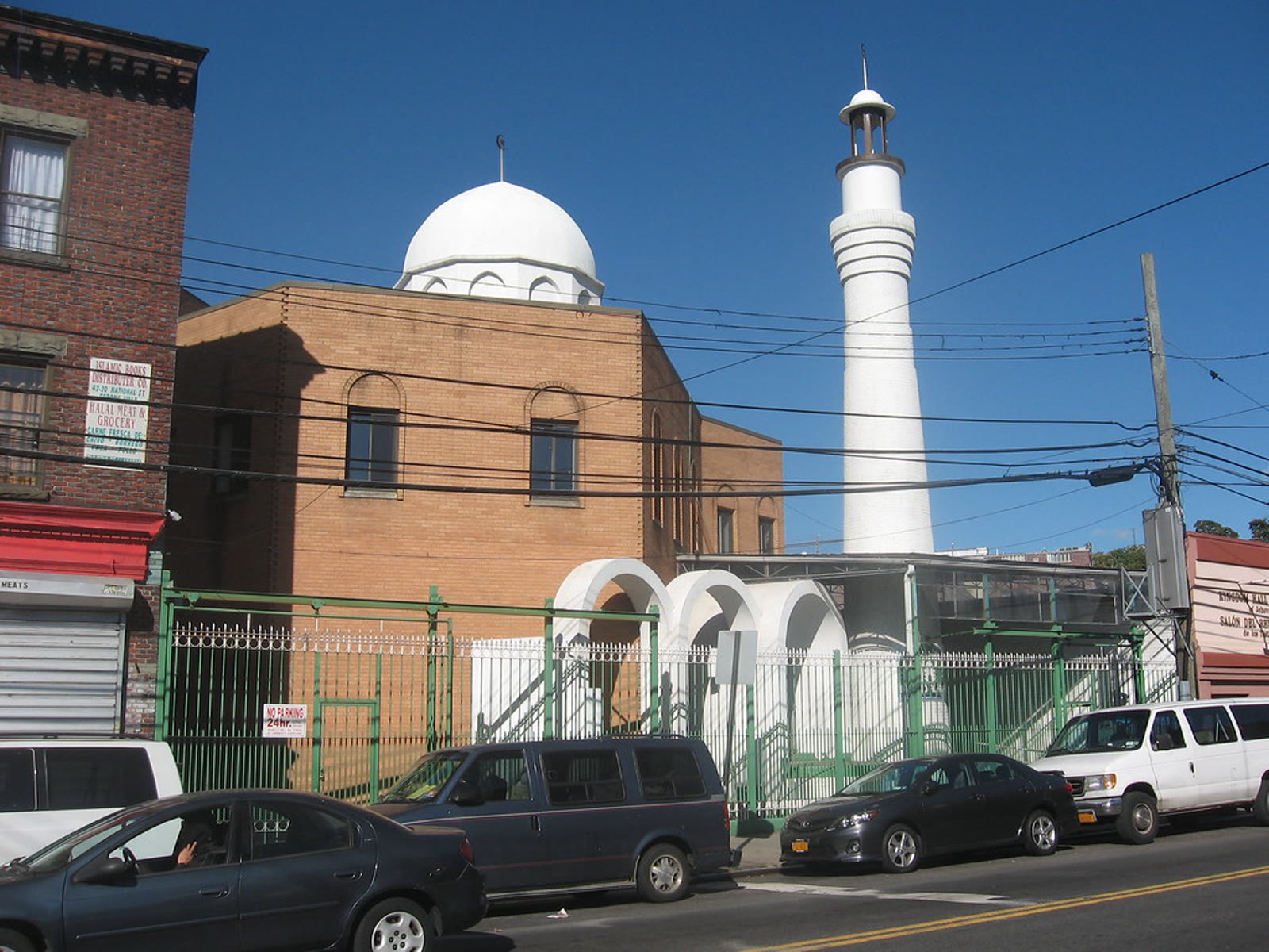 Masjid Alfalah exterior with dome and minaret on National Street in Corona, Queens
