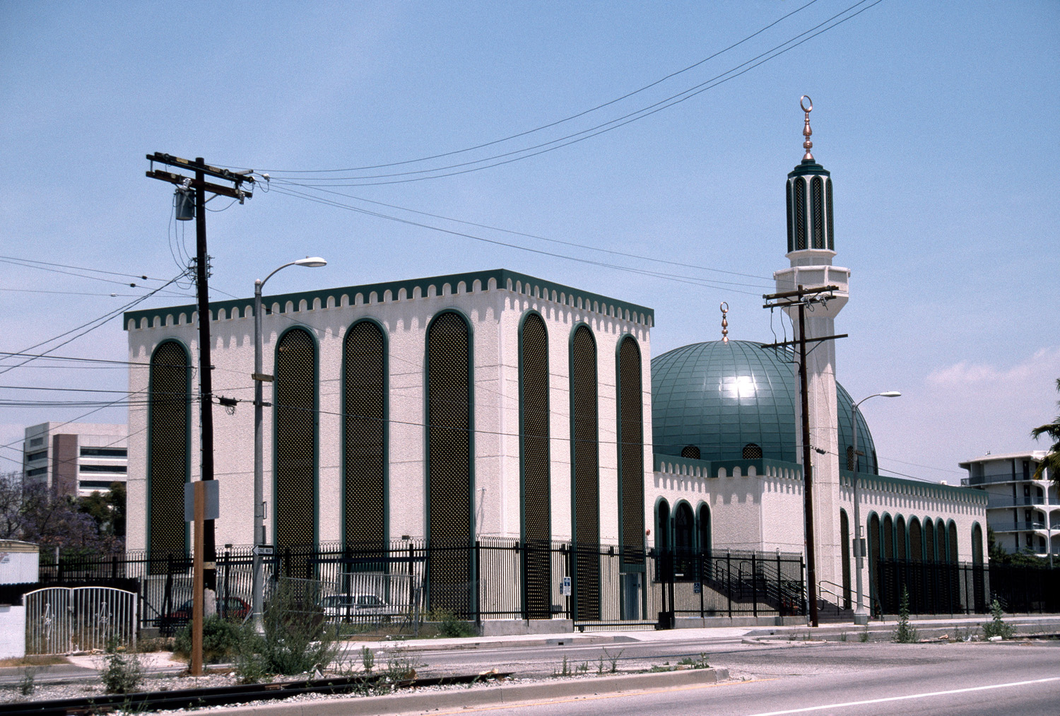 Masjid Omar ibn Al-Khattab exterior on Exposition Boulevard in Los Angeles