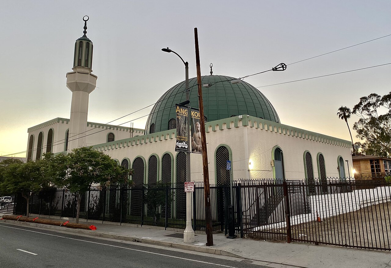 Masjid Omar ibn Al-Khattab dome and minaret exterior at dusk