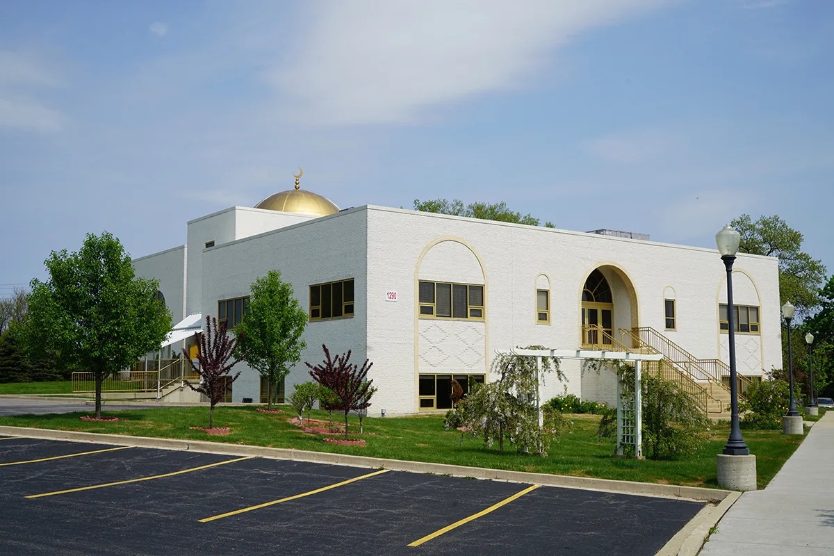 Institute of Islamic Education and Masjid Al-Islam main building image from the official campus page